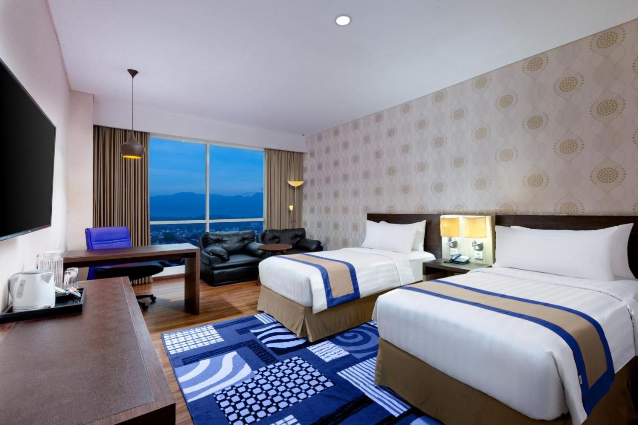 Aston Jember Hotel & Conference Center Екстериор снимка