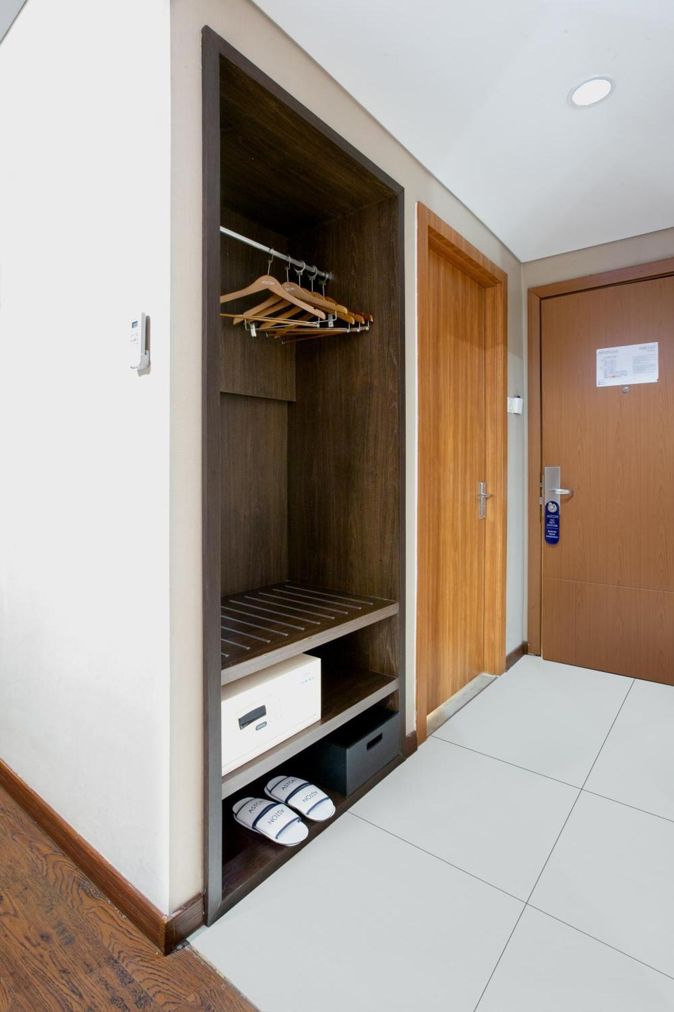 Aston Jember Hotel & Conference Center Екстериор снимка